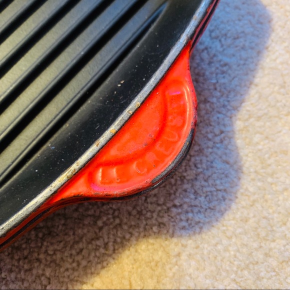 Le Creuset grill pan 10-1/4” Red - Picture 7 of 8